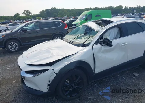 2021 Mazda Cx-30 Premium Plus z USA, uszkodzony, nr VIN 3MVDMBEY4MM236135